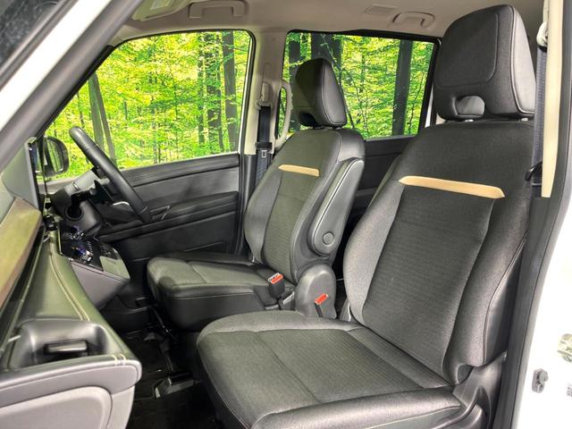 セレナ ハイウェイスターＶ　４ＷＤ　１２．３型ナビ　ハンズフリー両側電動ドア　全周囲カメラ　寒冷地仕様　衝突軽減　プロパイロット　レーダークルーズ　禁煙車　コーナーセンサー　スマートキー　ＬＥＤヘッド　ＥＴＣ　オートハイビーム（70枚目）