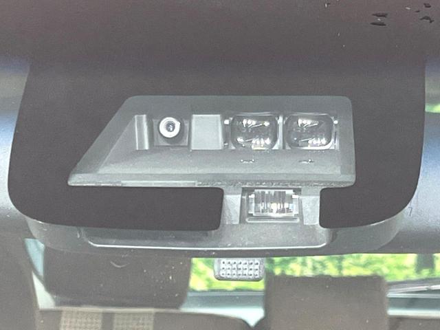 ポルテ Ｆ　アラモード　ブラン　４ＷＤ　電動スライドドア　ＳＤナビ　バックカメラ　寒冷地仕様　衝突軽減　禁煙車　スマートキー　ＨＩＤヘッド　ＥＴＣ　オートハイビーム　車線逸脱警報　Ｂｌｕｅｔｏｏｔｈ　ステアリングスイッチ（7枚目）