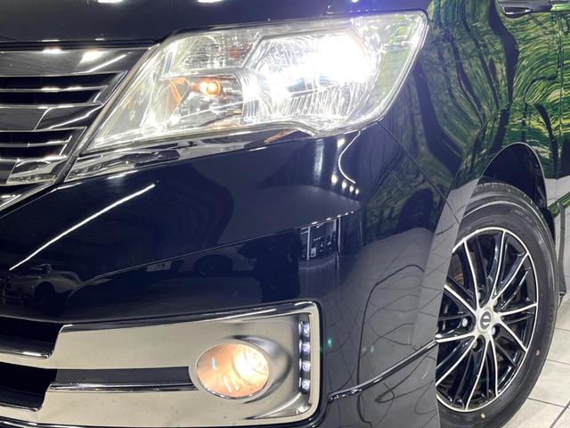 セレナ ライダー　ブラックライン　４ＷＤ　純正ナビ　後席モニター　バックカメラ　両側電動ドア　禁煙車　ＨＩＤヘッド　ＥＴＣ　クルコン　寒冷地仕様　スマートキー　オートライト　オートエアコン　リアエアコン　Ｂｌｕｅｔｏｏｔｈ（13枚目）