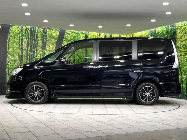 セレナ ライダー　ブラックライン　４ＷＤ　純正ナビ　後席モニター　バックカメラ　両側電動ドア　禁煙車　ＨＩＤヘッド　ＥＴＣ　クルコン　寒冷地仕様　スマートキー　オートライト　オートエアコン　リアエアコン　Ｂｌｕｅｔｏｏｔｈ（24枚目）