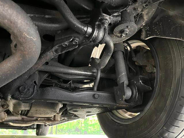 セレナ ライダー　ブラックライン　４ＷＤ　純正ナビ　後席モニター　バックカメラ　両側電動ドア　禁煙車　ＨＩＤヘッド　ＥＴＣ　クルコン　寒冷地仕様　スマートキー　オートライト　オートエアコン　リアエアコン　Ｂｌｕｅｔｏｏｔｈ（31枚目）