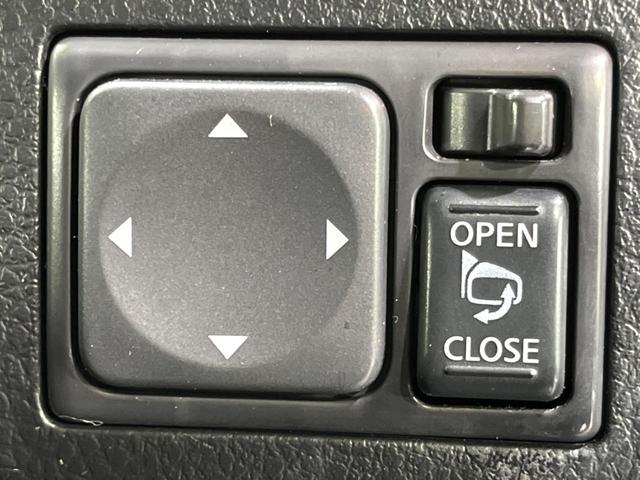 セレナ ライダー　ブラックライン　４ＷＤ　純正ナビ　後席モニター　バックカメラ　両側電動ドア　禁煙車　ＨＩＤヘッド　ＥＴＣ　クルコン　寒冷地仕様　スマートキー　オートライト　オートエアコン　リアエアコン　Ｂｌｕｅｔｏｏｔｈ（61枚目）