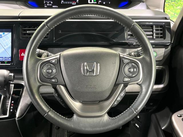 ステップワゴンスパーダ スパーダ ホンダセンシング 4WD 純正9型ナビ 両側電動ドア バックカメラ 衝突軽減 レーダークルーズ 禁煙車 LEDヘッド・フォグ ダブルエアコン ステアリングスイッチ フルセグ ETC パドルシフト 純正17インチAW(12枚目)