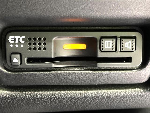 ステップワゴンスパーダ スパーダ ホンダセンシング 4WD 純正9型ナビ 両側電動ドア バックカメラ 衝突軽減 レーダークルーズ 禁煙車 LEDヘッド・フォグ ダブルエアコン ステアリングスイッチ フルセグ ETC パドルシフト 純正17インチAW(34枚目)