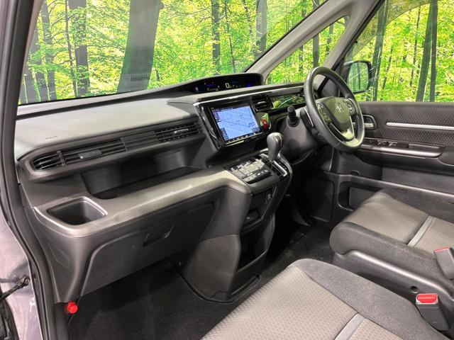 ステップワゴンスパーダ スパーダ ホンダセンシング 4WD 純正9型ナビ 両側電動ドア バックカメラ 衝突軽減 レーダークルーズ 禁煙車 LEDヘッド・フォグ ダブルエアコン ステアリングスイッチ フルセグ ETC パドルシフト 純正17インチAW(39枚目)