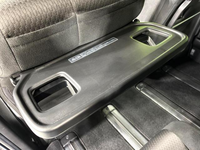 ステップワゴンスパーダ スパーダ ホンダセンシング 4WD 純正9型ナビ 両側電動ドア バックカメラ 衝突軽減 レーダークルーズ 禁煙車 LEDヘッド・フォグ ダブルエアコン ステアリングスイッチ フルセグ ETC パドルシフト 純正17インチAW(44枚目)