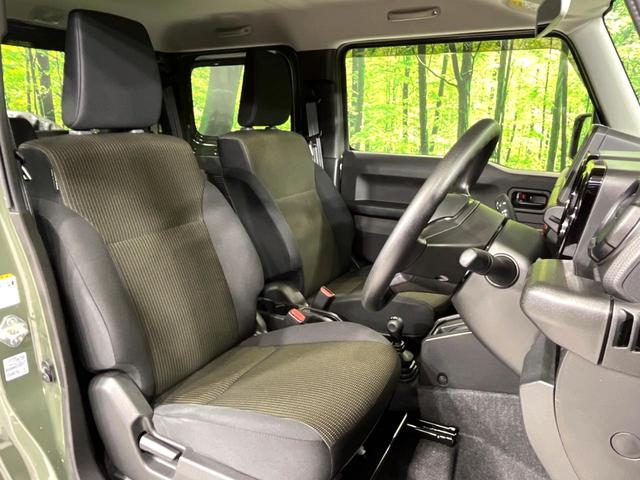 ジムニー ＸＬ　ディスプレイオーディオ　バックカメラ　シートヒーター　衝突軽減　クリアランスソナー　ＬＥＤライト　フォグ　純正１６インチＡＷ　横滑り防止装置　アイドリングストップ　オートエアコン　スマートキー　禁煙車（9枚目）