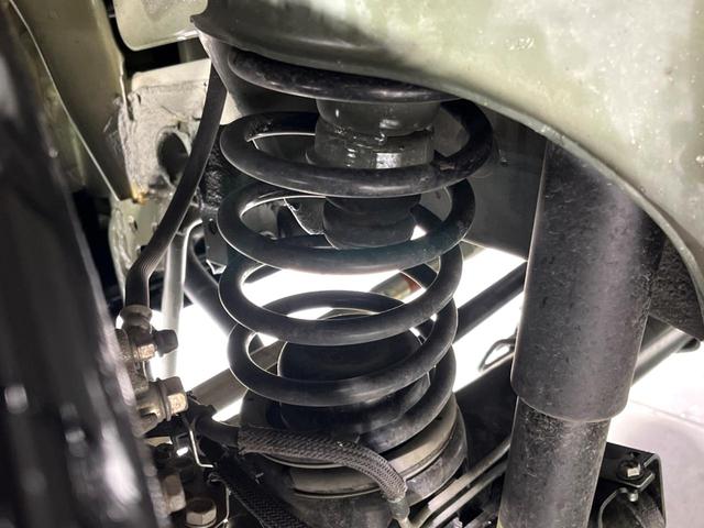 ジムニー ＸＬ　ディスプレイオーディオ　バックカメラ　シートヒーター　衝突軽減　クリアランスソナー　ＬＥＤライト　フォグ　純正１６インチＡＷ　横滑り防止装置　アイドリングストップ　オートエアコン　スマートキー　禁煙車（21枚目）