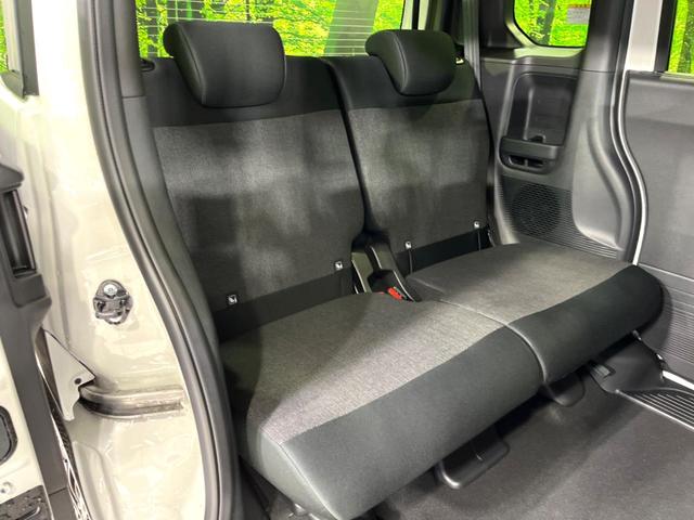 Ｎ－ＢＯＸカスタム ベースグレード　４ＷＤ　届出済未使用車　電動ドア　シートヒーター　レーダークルーズ　衝突軽減　オートブレーキホールド　ＬＥＤライト　純正１４インチＡＷ　リアヒーターダクト　ロールサンシェード　アームレスト　ＵＳＢ（10枚目）