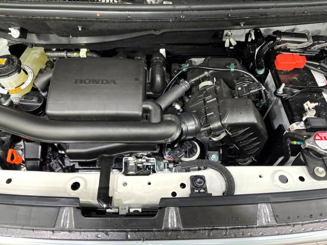 Ｎ－ＢＯＸカスタム ベースグレード　４ＷＤ　届出済未使用車　電動ドア　シートヒーター　レーダークルーズ　衝突軽減　オートブレーキホールド　ＬＥＤライト　純正１４インチＡＷ　リアヒーターダクト　ロールサンシェード　アームレスト　ＵＳＢ（19枚目）