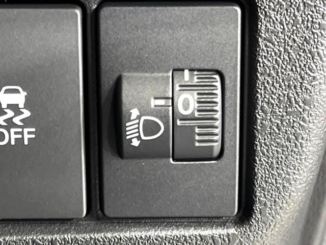 Ｎ－ＢＯＸカスタム ベースグレード　４ＷＤ　届出済未使用車　電動ドア　シートヒーター　レーダークルーズ　衝突軽減　オートブレーキホールド　ＬＥＤライト　純正１４インチＡＷ　リアヒーターダクト　ロールサンシェード　アームレスト　ＵＳＢ（52枚目）