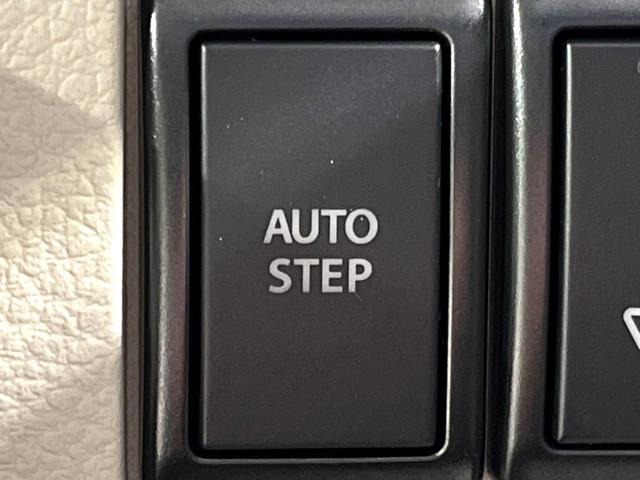 エブリイワゴン PZターボスペシャル 4WD 届出済未使用車 両側電動ドア オートステップ クリアランスソナー シートヒーター 衝突軽減 LEDライト フォグ オートライト リアヒーター ステアリングスイッチ 純正14インチAW USB(5枚目)