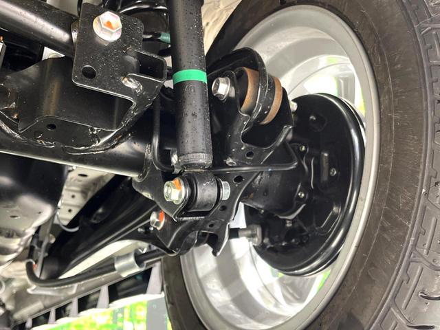 エブリイワゴン PZターボスペシャル 4WD 届出済未使用車 両側電動ドア オートステップ クリアランスソナー シートヒーター 衝突軽減 LEDライト フォグ オートライト リアヒーター ステアリングスイッチ 純正14インチAW USB(25枚目)