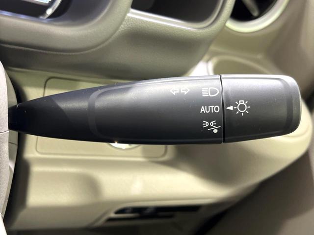 エブリイワゴン PZターボスペシャル 4WD 届出済未使用車 両側電動ドア オートステップ クリアランスソナー シートヒーター 衝突軽減 LEDライト フォグ オートライト リアヒーター ステアリングスイッチ 純正14インチAW USB(43枚目)