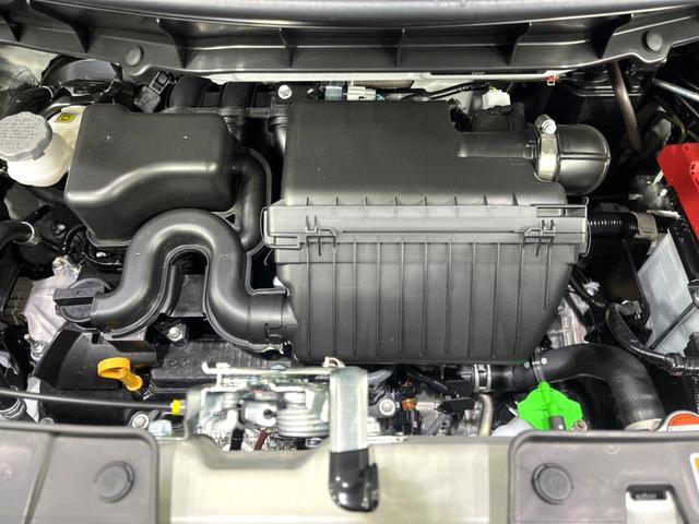 スペーシアカスタム ハイブリッドＸＳ　４ＷＤ　届出済未使用車　両側電動ドア　ステアリングヒーター　シートヒーター　レーダークルーズ　衝突軽減　ＬＥＤライト・フォグ　合皮シート　サーキュレーター　後席アームレスト　純正１５インチＡＷ　ＵＳＢ（19枚目）