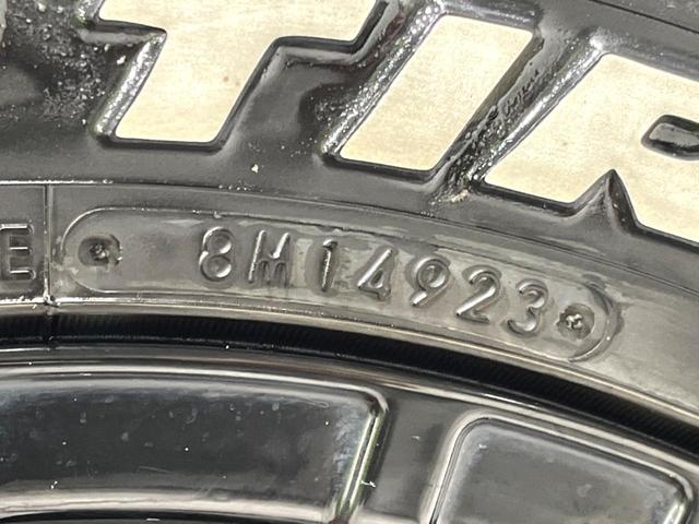 ハイエースバン スーパーGL ダークプライム 4WD ターボ SDナビ ベットキッド バックカメラ ハーフレザーシート スマートキー LEDヘッド ビルトインETC オートライト オートエアコン リアエアコン Bluetooth(28枚目)