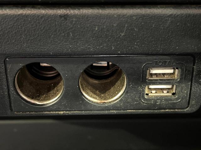 ハイエースバン スーパーGL ダークプライム 4WD ターボ SDナビ ベットキッド バックカメラ ハーフレザーシート スマートキー LEDヘッド ビルトインETC オートライト オートエアコン リアエアコン Bluetooth(36枚目)