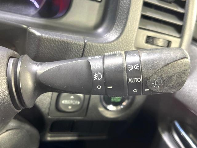 ハイエースバン スーパーGL ダークプライム 4WD ターボ SDナビ ベットキッド バックカメラ ハーフレザーシート スマートキー LEDヘッド ビルトインETC オートライト オートエアコン リアエアコン Bluetooth(40枚目)