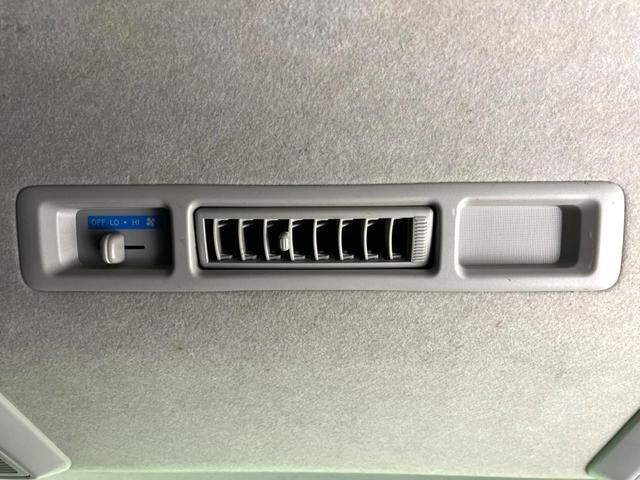 ハイエースバン スーパーGL ダークプライム 4WD ターボ SDナビ ベットキッド バックカメラ ハーフレザーシート スマートキー LEDヘッド ビルトインETC オートライト オートエアコン リアエアコン Bluetooth(44枚目)