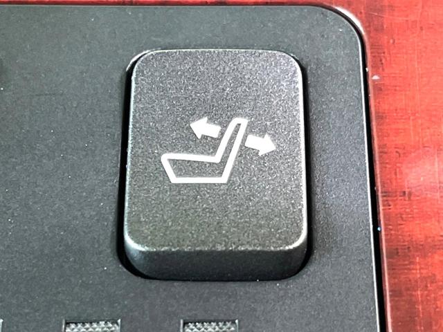 クラウン ロイヤルサルーンi-Four 4WD 純正ナビ バックカメラ 禁煙車 本革シート 全席パワーシート 前席シートエアコン スマートキー HID ETC クルコン オートライト デュアルエアコン 純正17インチアルミ(55枚目)