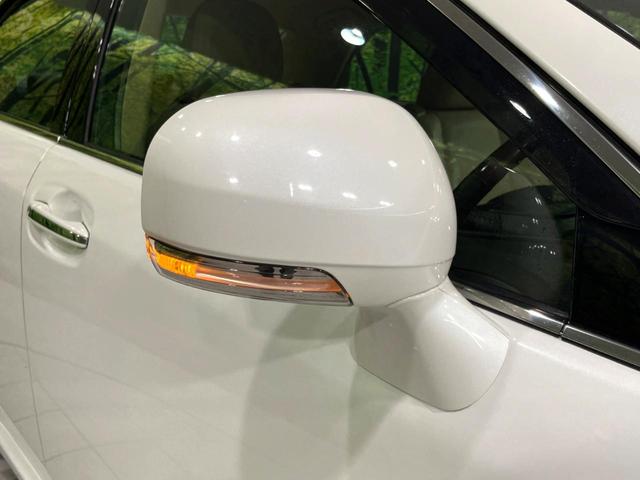 クラウン ロイヤルサルーンi-Four 4WD 純正ナビ バックカメラ 禁煙車 本革シート 全席パワーシート 前席シートエアコン スマートキー HID ETC クルコン オートライト デュアルエアコン 純正17インチアルミ(69枚目)