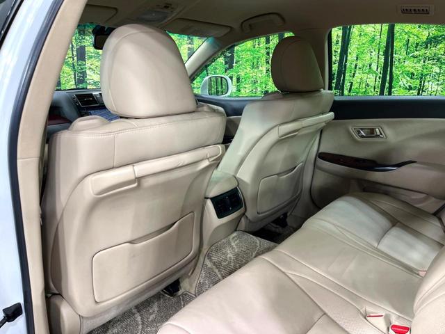 クラウン ロイヤルサルーンi-Four 4WD 純正ナビ バックカメラ 禁煙車 本革シート 全席パワーシート 前席シートエアコン スマートキー HID ETC クルコン オートライト デュアルエアコン 純正17インチアルミ(70枚目)