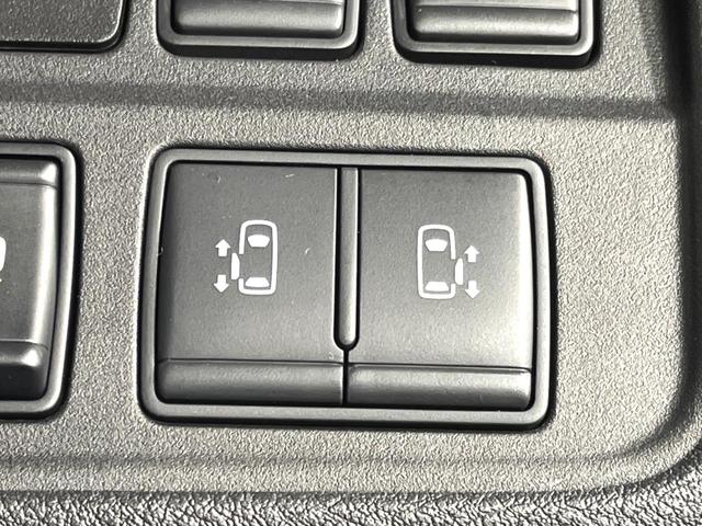 セレナ ハイウェイスター 4WD 両側電動ドア 後席モニター 全周囲カメラ パーキングアシスト 衝突軽減 禁煙車 ドラレコ コーナーセンサー スマートキー LEDヘッド&フォグ ETC クルコン 純正15インチAW(5枚目)