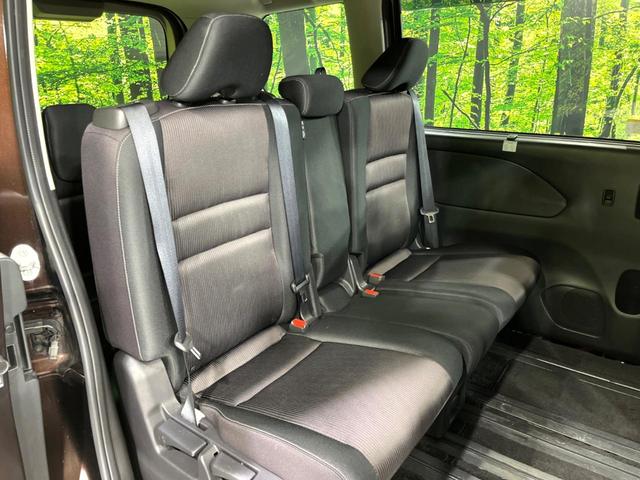 セレナ ハイウェイスター 4WD 両側電動ドア 後席モニター 全周囲カメラ パーキングアシスト 衝突軽減 禁煙車 ドラレコ コーナーセンサー スマートキー LEDヘッド&フォグ ETC クルコン 純正15インチAW(9枚目)