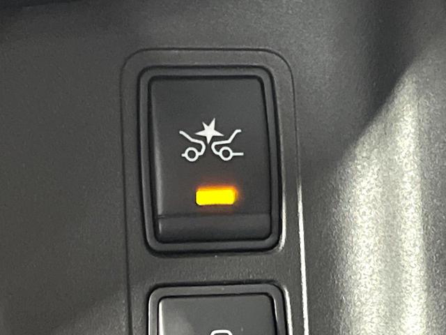 セレナ ハイウェイスター 4WD 両側電動ドア 後席モニター 全周囲カメラ パーキングアシスト 衝突軽減 禁煙車 ドラレコ コーナーセンサー スマートキー LEDヘッド&フォグ ETC クルコン 純正15インチAW(33枚目)