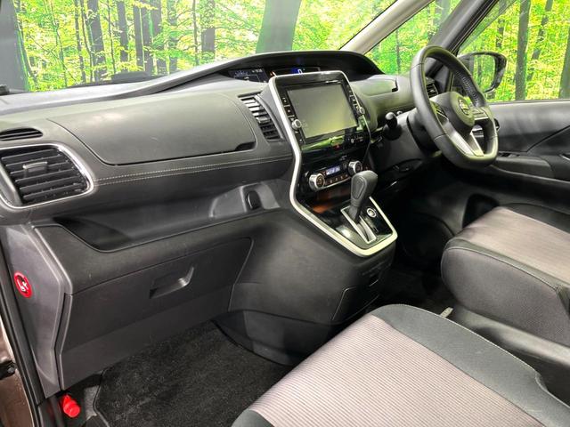 セレナ ハイウェイスター 4WD 両側電動ドア 後席モニター 全周囲カメラ パーキングアシスト 衝突軽減 禁煙車 ドラレコ コーナーセンサー スマートキー LEDヘッド&フォグ ETC クルコン 純正15インチAW(40枚目)