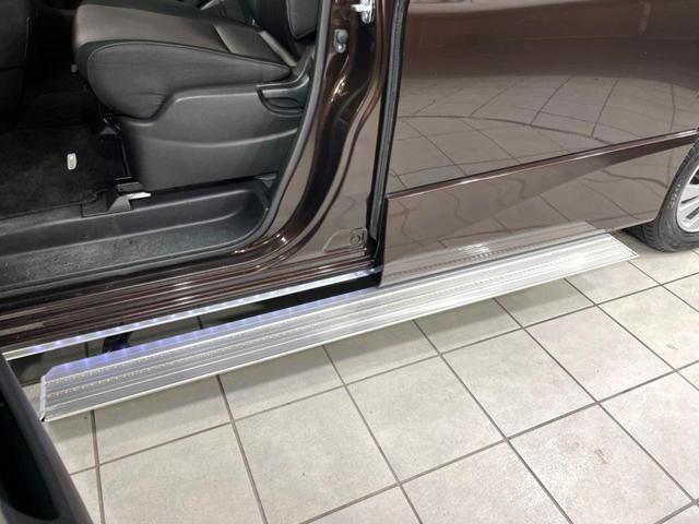 セレナ ハイウェイスター 4WD 両側電動ドア 後席モニター 全周囲カメラ パーキングアシスト 衝突軽減 禁煙車 ドラレコ コーナーセンサー スマートキー LEDヘッド&フォグ ETC クルコン 純正15インチAW(51枚目)