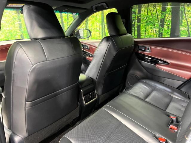 ハリアー プレミアム　メタル　アンド　レザーパッケージ　４ＷＤ　ムーンルーフ　ＭＯＤＥＬＩＳＴＡ　ＢＩＧーＸ　衝突軽減　寒冷地仕様　バックカメラ　禁煙車　電動リアゲート　レザーシート　前席シートエアコン＆ヒーター　ＬＥＤヘッド　レーダークルコン（58枚目）