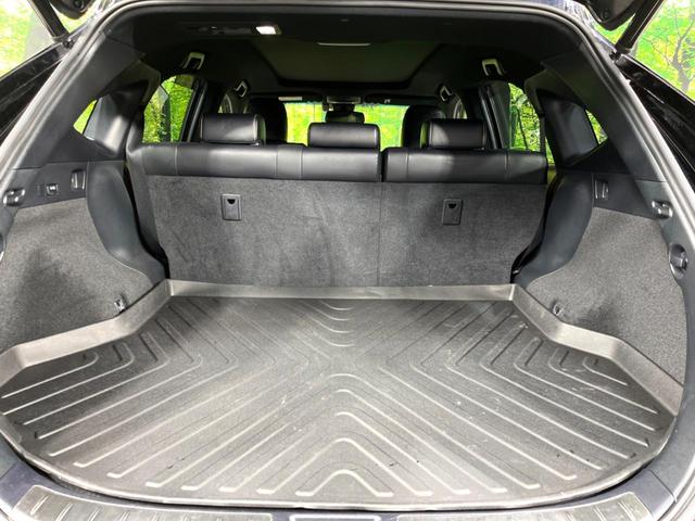 ハリアー プレミアム　メタル　アンド　レザーパッケージ　４ＷＤ　ムーンルーフ　ＭＯＤＥＬＩＳＴＡ　ＢＩＧーＸ　衝突軽減　寒冷地仕様　バックカメラ　禁煙車　電動リアゲート　レザーシート　前席シートエアコン＆ヒーター　ＬＥＤヘッド　レーダークルコン（61枚目）