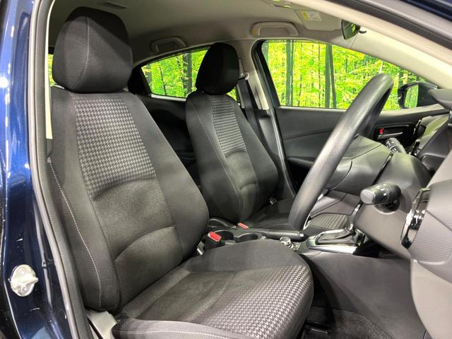 デミオ 15S 4WD 純正ナビ バックカメラ 寒冷地仕様 衝突軽減 禁煙車 前席シートヒーター ドラレコ コーナーセンサー スマートキー LEDヘッド BSM 車線逸脱 誤発進抑制 オートエアコン(10枚目)