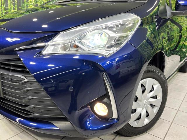 【ＬＥＤヘッドライト】悪天候や夜間走行時も良好な視界を確保し安心して運転できる高輝度ＬＥＤヘッドライトを装備！点灯速度が早く、消費電力も抑えられています。