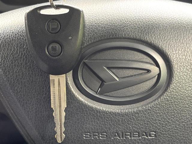 ミライース L SAIII 4WD 純正ナビ 衝突軽減 禁煙車 ドライブレコーダー コーナーセンサー ETC オートハイビーム 寒冷地仕様 踏み間違い防止 Bluetooth CD DVD再生 フルセグ アイドリングストップ(35枚目)