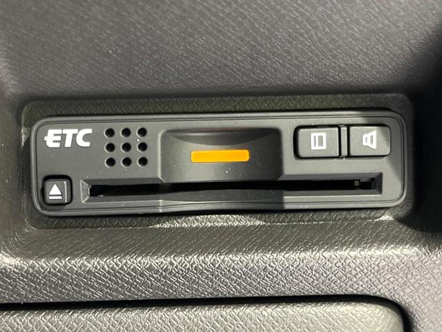 【ＥＴＣ】高速道路の料金所をストレスなく通過！話題のスポットやサービスエリアに多い「スマートＩＣ」利用時は必須のアイテムです。当店でセットアップを実施、ご納車当日からすぐにご利用いただけます！