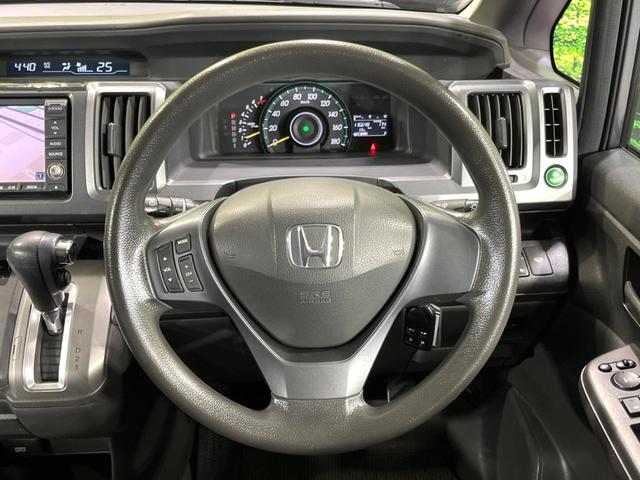 【ステアリングスイッチ】運転中、前方から目線をそらすことなく、オーディオ等の操作が可能な便利機能！安心＆快適なドライブを演出してくれます♪