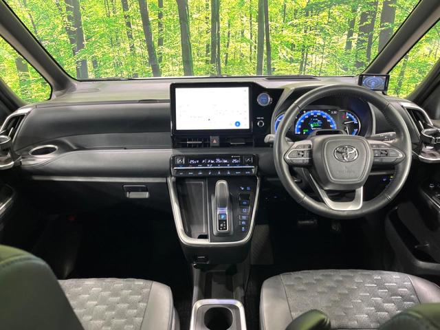 ヴォクシー ハイブリッドS-Z 4WD 純正10型ナビ モデリスタエアロ トヨタチームメイト 全周囲カメラ 寒冷地仕様 両側電動ドア BSM ステアリングヒーター ドラレコ 100V電源 シートヒーター 電動リアゲート 衝突軽減(3枚目)