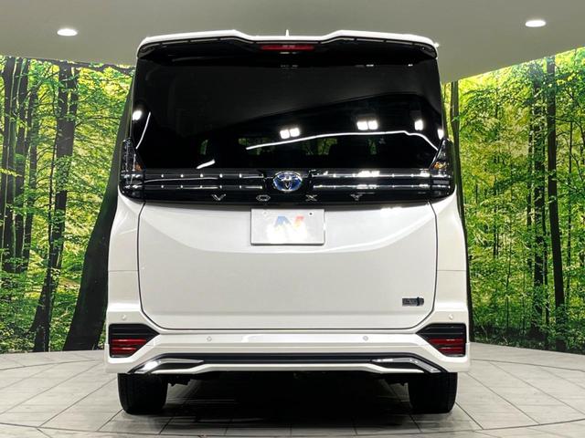 ヴォクシー ハイブリッドS-Z 4WD 純正10型ナビ モデリスタエアロ トヨタチームメイト 全周囲カメラ 寒冷地仕様 両側電動ドア BSM ステアリングヒーター ドラレコ 100V電源 シートヒーター 電動リアゲート 衝突軽減(17枚目)