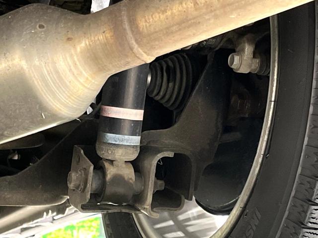 ヴォクシー ハイブリッドS-Z 4WD 純正10型ナビ モデリスタエアロ トヨタチームメイト 全周囲カメラ 寒冷地仕様 両側電動ドア BSM ステアリングヒーター ドラレコ 100V電源 シートヒーター 電動リアゲート 衝突軽減(22枚目)