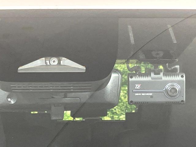 ヴォクシー ハイブリッドS-Z 4WD 純正10型ナビ モデリスタエアロ トヨタチームメイト 全周囲カメラ 寒冷地仕様 両側電動ドア BSM ステアリングヒーター ドラレコ 100V電源 シートヒーター 電動リアゲート 衝突軽減(56枚目)