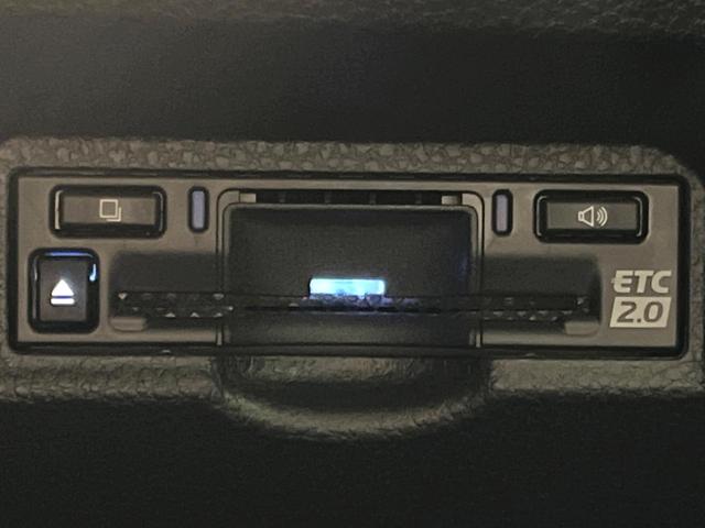 ヴォクシー ハイブリッドS-Z 4WD 純正10型ナビ モデリスタエアロ トヨタチームメイト 全周囲カメラ 寒冷地仕様 両側電動ドア BSM ステアリングヒーター ドラレコ 100V電源 シートヒーター 電動リアゲート 衝突軽減(58枚目)