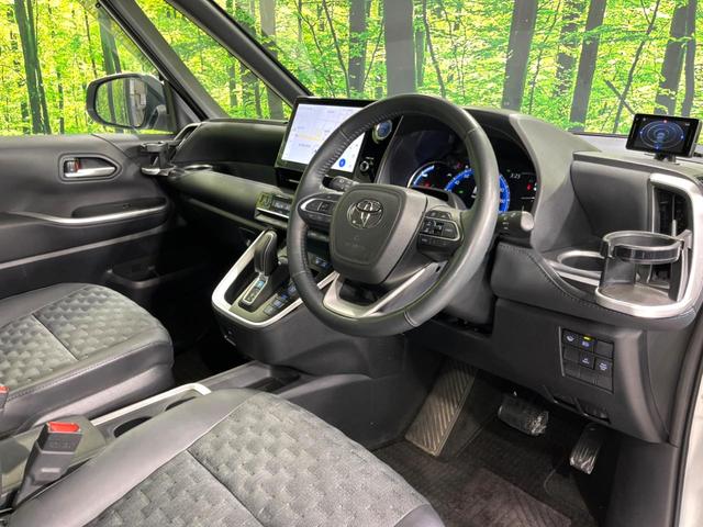 ヴォクシー ハイブリッドS-Z 4WD 純正10型ナビ モデリスタエアロ トヨタチームメイト 全周囲カメラ 寒冷地仕様 両側電動ドア BSM ステアリングヒーター ドラレコ 100V電源 シートヒーター 電動リアゲート 衝突軽減(64枚目)