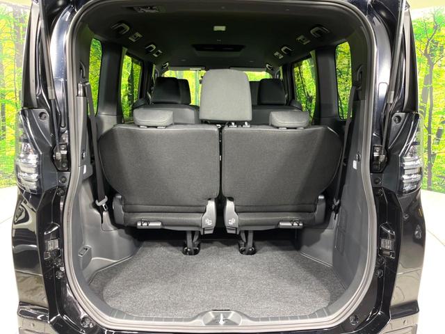 ヴォクシー ハイブリッドＳ－Ｇ　４ＷＤ　純正ＤＡ　両側電動ドア　バックカメラ　寒冷地仕様　ＪＢＬサウンド　衝突軽減　レーダークルーズ　禁煙車　ドラレコ　コーナーセンサー　ＬＥＤヘッド　ＥＴＣ　純正１６インチＡＷ　リアオートエアコン（50枚目）