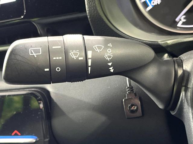 ヴォクシー ハイブリッドＳ－Ｇ　４ＷＤ　純正ＤＡ　両側電動ドア　バックカメラ　寒冷地仕様　ＪＢＬサウンド　衝突軽減　レーダークルーズ　禁煙車　ドラレコ　コーナーセンサー　ＬＥＤヘッド　ＥＴＣ　純正１６インチＡＷ　リアオートエアコン（63枚目）