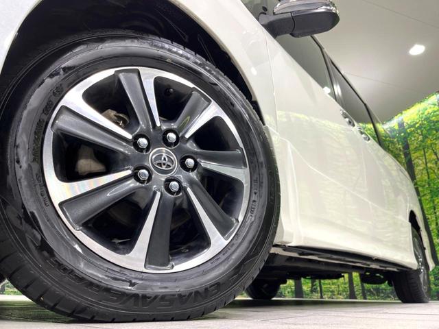 ヴォクシー ＺＳ　煌　４ＷＤ　純正ＳＤナビ　両側電動ドア　バックカメラ　寒冷地仕様　衝突軽減　禁煙車　ドラレコ　ＬＥＤヘッド　ＥＴＣ　クルコン　オートハイビーム　車線逸脱警報　リアオートエアコン　ステアリングスイッチ（15枚目）