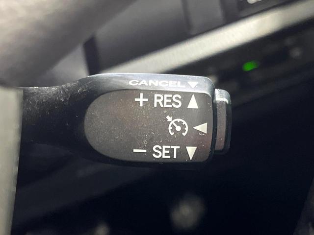 ヴォクシー ＺＳ　煌　４ＷＤ　純正ＳＤナビ　両側電動ドア　バックカメラ　寒冷地仕様　衝突軽減　禁煙車　ドラレコ　ＬＥＤヘッド　ＥＴＣ　クルコン　オートハイビーム　車線逸脱警報　リアオートエアコン　ステアリングスイッチ（66枚目）