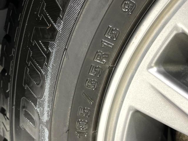エスクァイア Gi 4WD 純正ナビ 寒冷地仕様 両側電動ドア 禁煙車 バックカメラ ETC クルコン LEDオートライト オートハイビーム シートヒーター 純正15インチAW スマートキー Bluetooth接続(28枚目)