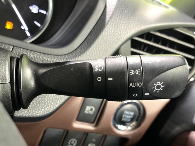 エスクァイア Gi 4WD 純正ナビ 寒冷地仕様 両側電動ドア 禁煙車 バックカメラ ETC クルコン LEDオートライト オートハイビーム シートヒーター 純正15インチAW スマートキー Bluetooth接続(40枚目)